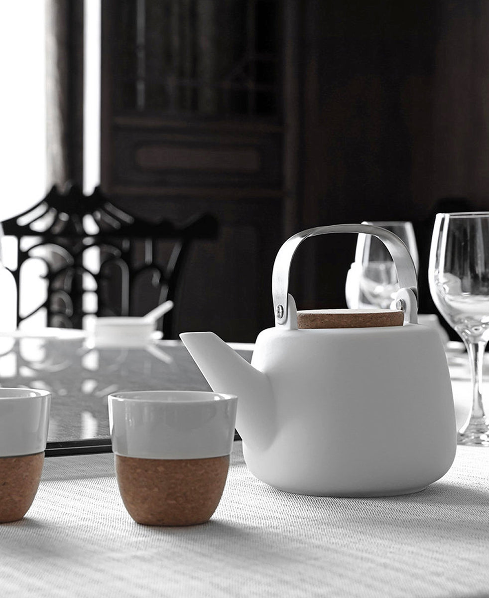 Viva Nicola Infuser Teapot 1.2LT - White